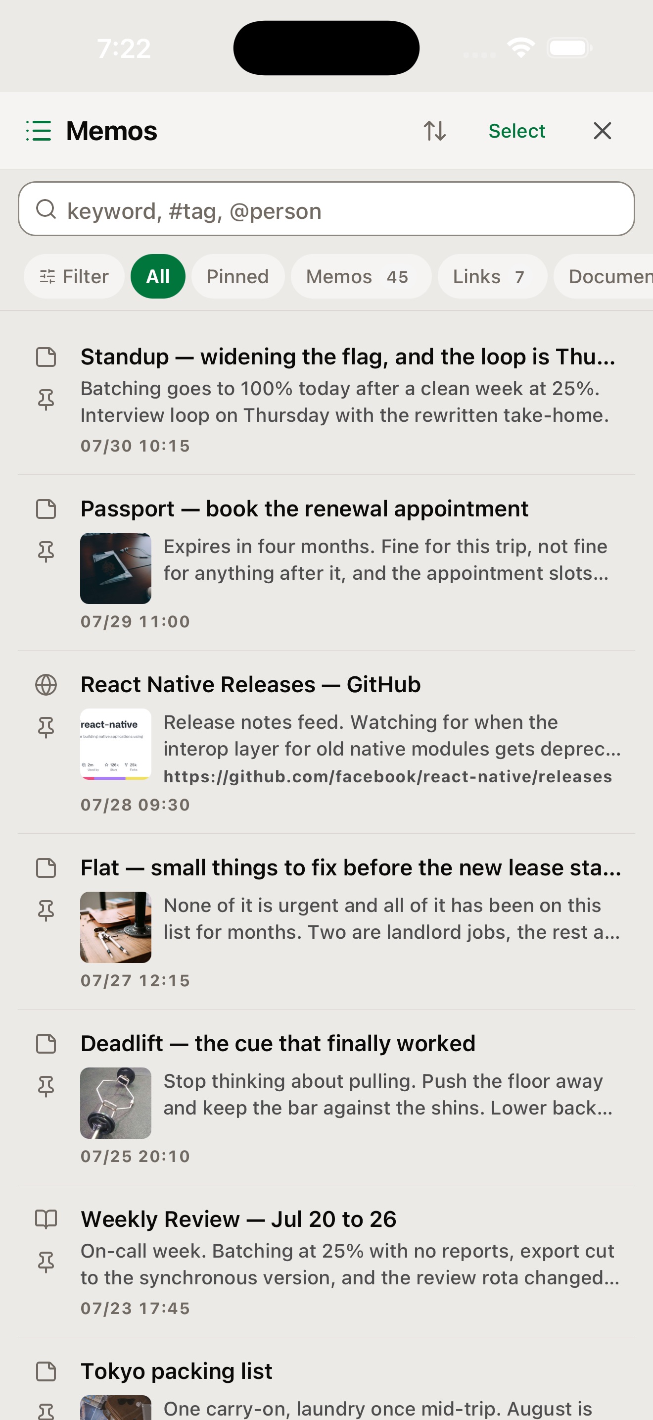 HighMemo's memo list on iPhone in the light theme: a search field, filter chips and a list of fictional demonstration memos.